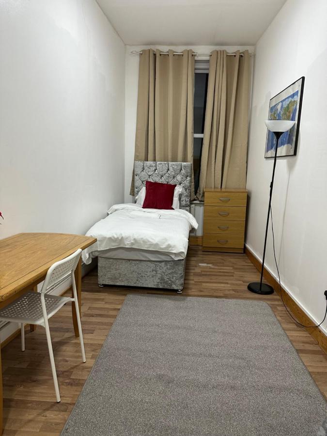 City Lodge Shadwell London Luaran gambar